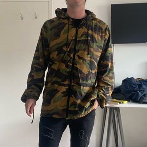 Unbranded 100% Nylon Camo Windbreaker